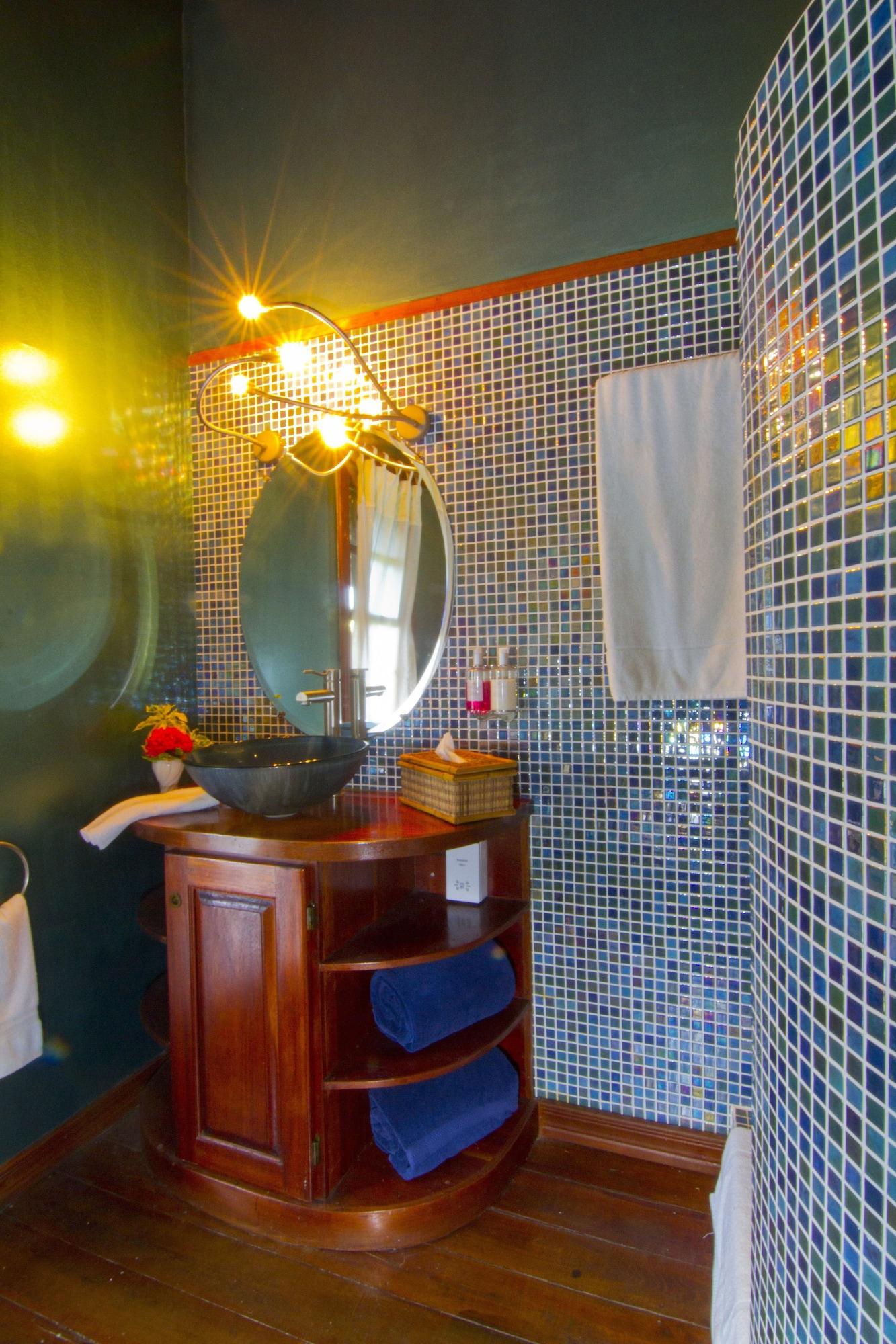 Le Phare Bleu Boutique Hotel And Marina St. George's Ngoại thất bức ảnh