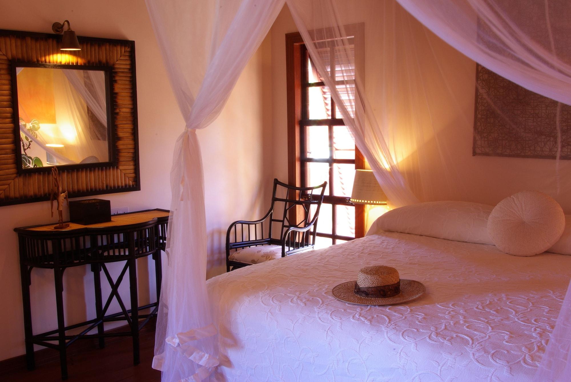 Le Phare Bleu Boutique Hotel And Marina St. George's Phòng bức ảnh