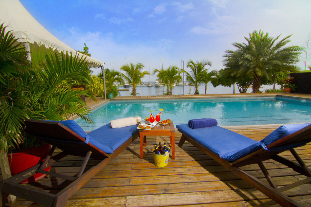 Le Phare Bleu Boutique Hotel And Marina St. George's Ngoại thất bức ảnh