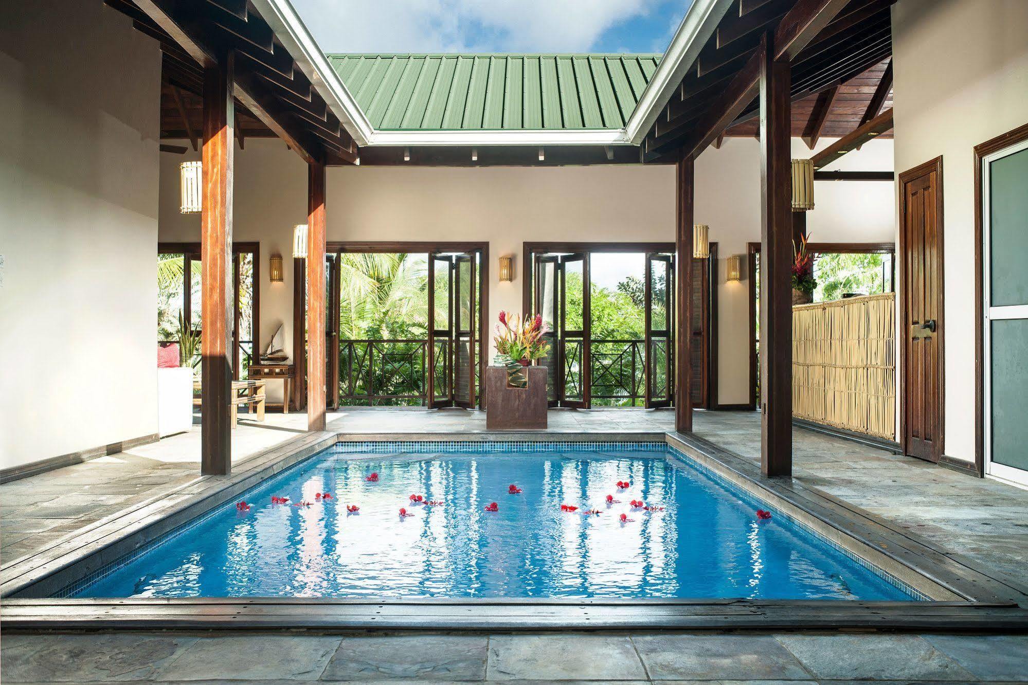 Le Phare Bleu Boutique Hotel And Marina St. George's Ngoại thất bức ảnh