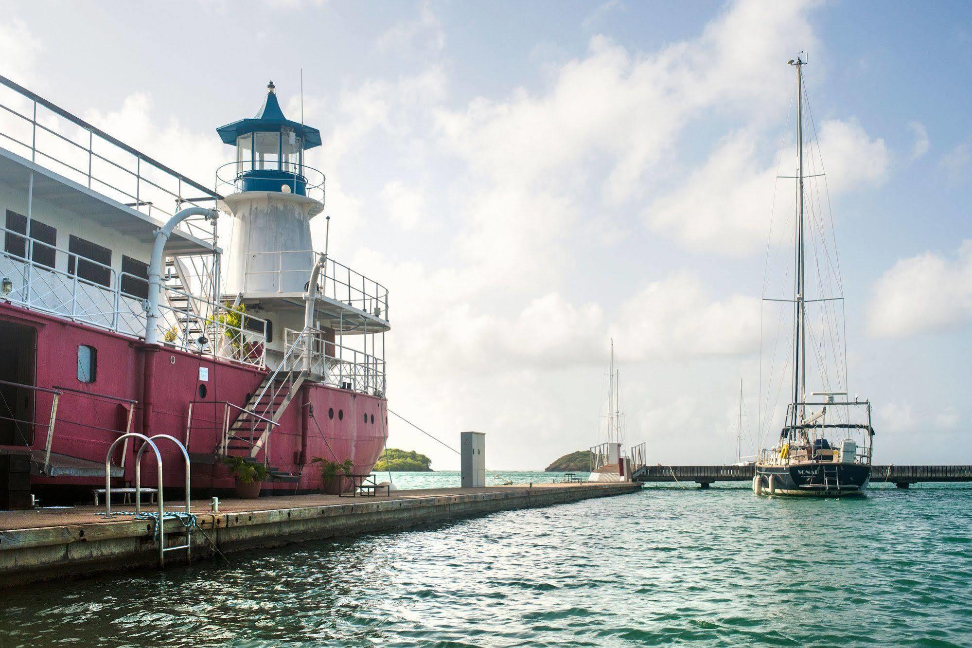 Le Phare Bleu Boutique Hotel And Marina St. George's Ngoại thất bức ảnh